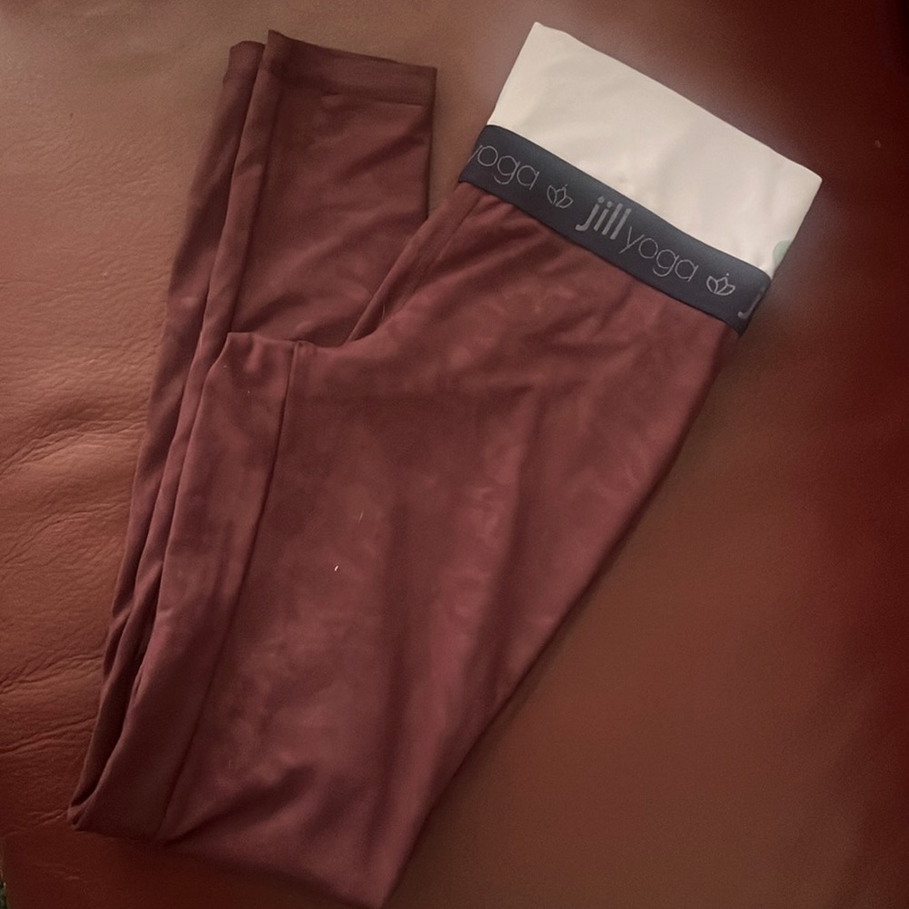 Jill Yoga pants -EUC size XL (14-16)